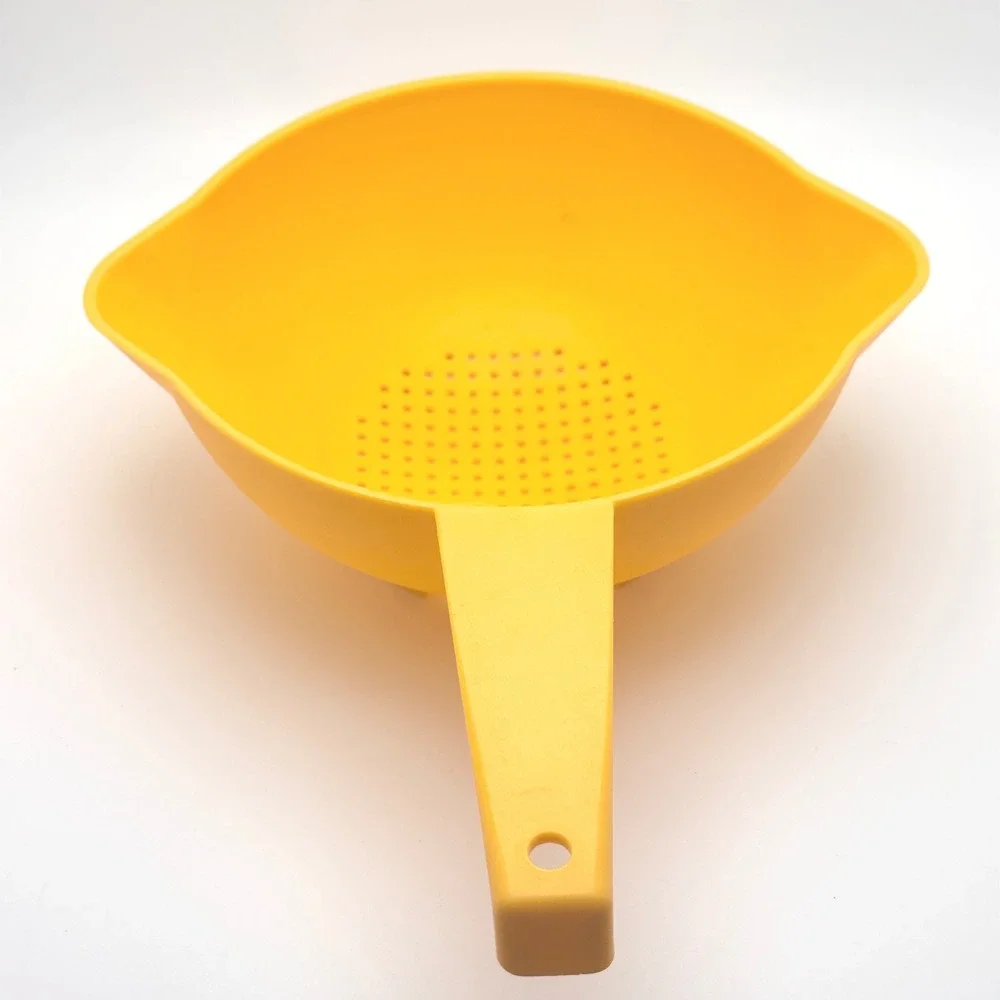 Tupperware Vintage Yellow Handheld Colander Strainer 1529 Harvest Gold Spouts